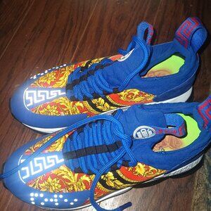 Versace chain reaction